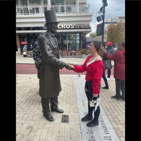 Meet your Posher, Jada - Picture 5 of 5